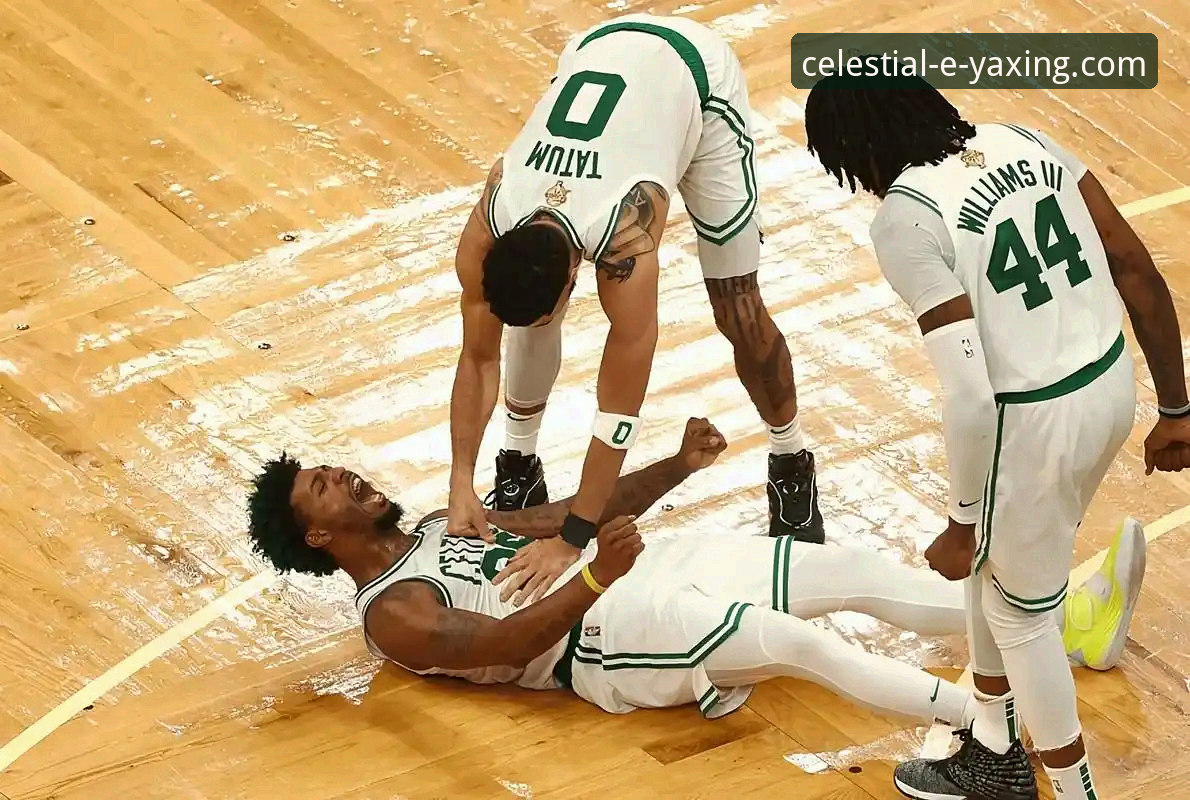 亚星官网入口安卓版 一场酣畅淋漓的进攻盛宴:从技术角度复盘湖人vs步行者之战